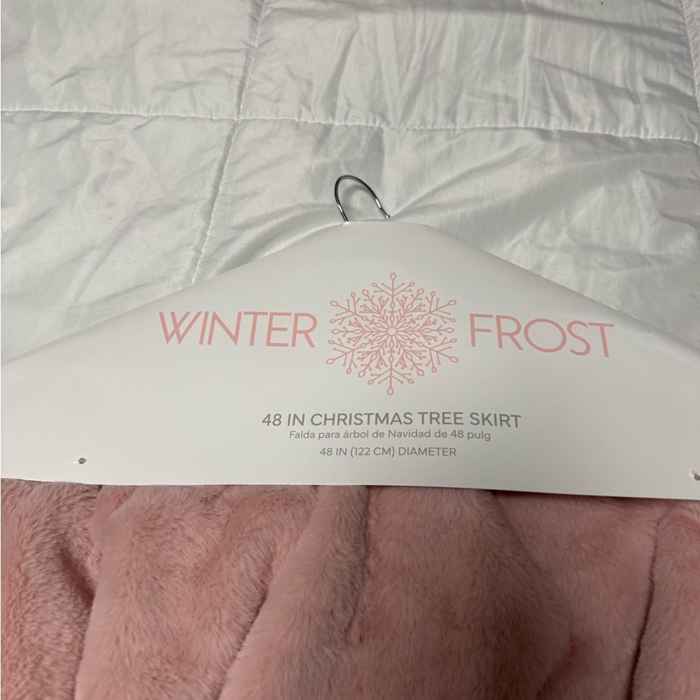 Pink Christmas Tree Skirt - Picture 3 of 8